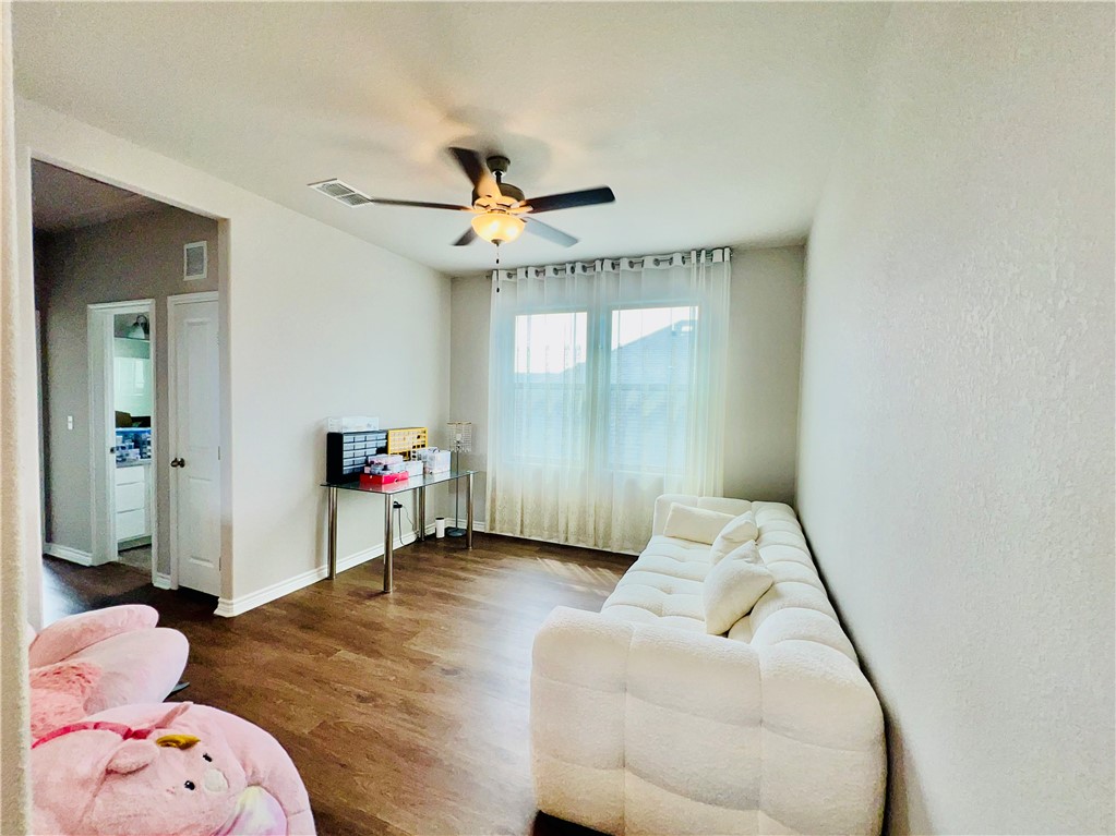 2625 Las Estrellas Street Corpus Christi TX 78414