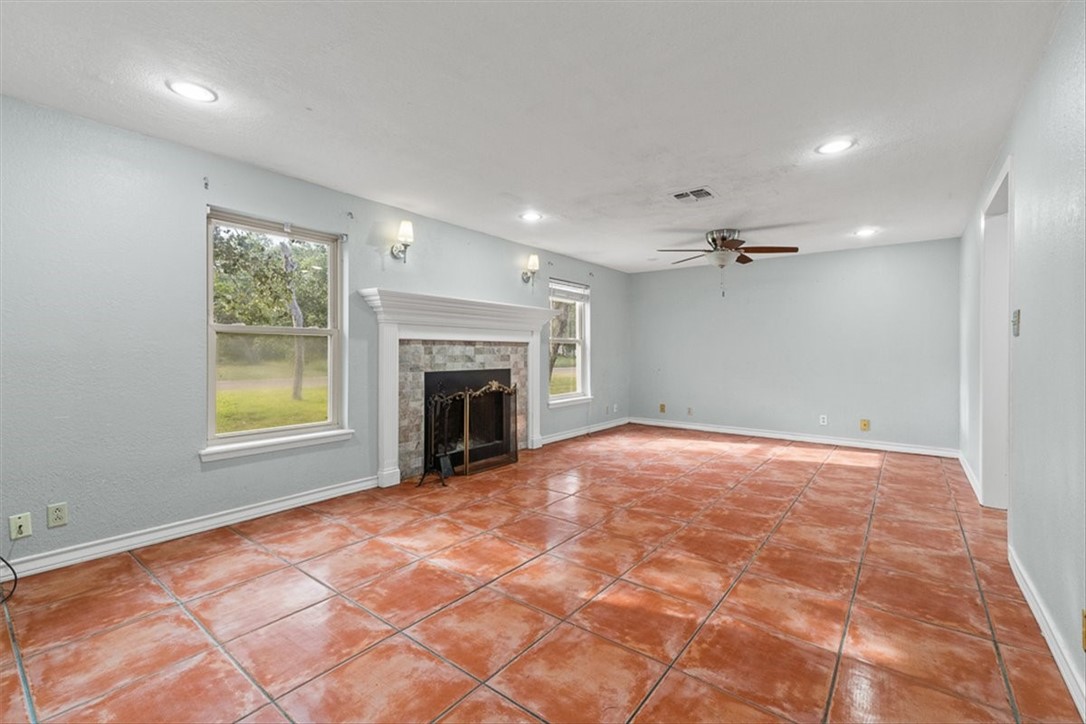 121 North Sierra Woods Drive Rockport TX 78382