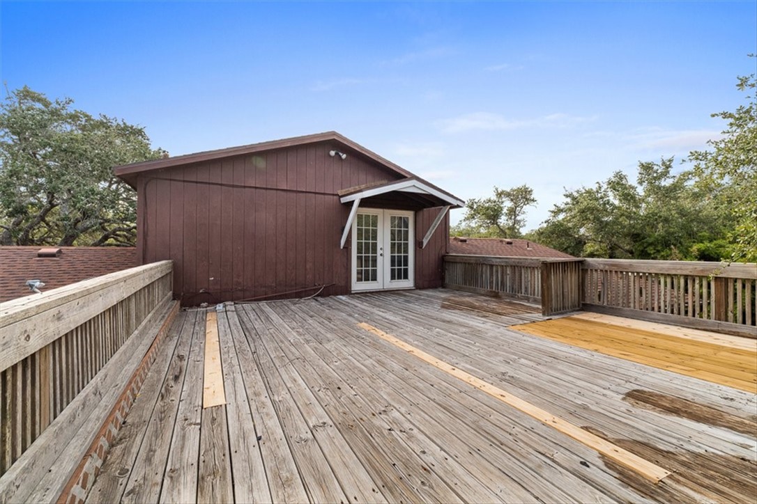 121 North Sierra Woods Drive Rockport TX 78382