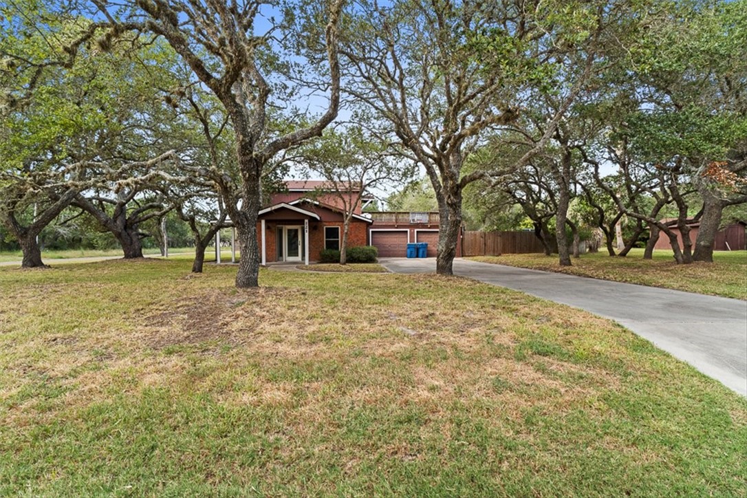 121 North Sierra Woods Drive Rockport TX 78382