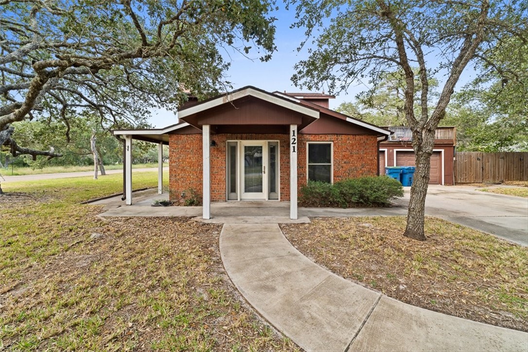 121 North Sierra Woods Drive Rockport TX 78382