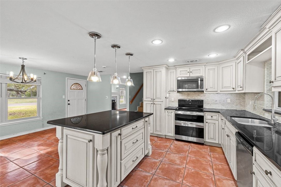 121 North Sierra Woods Drive Rockport TX 78382