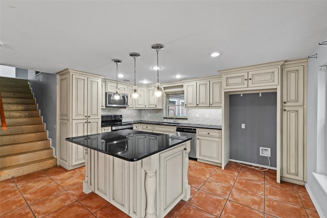 121 North Sierra Woods Drive Rockport TX 78382