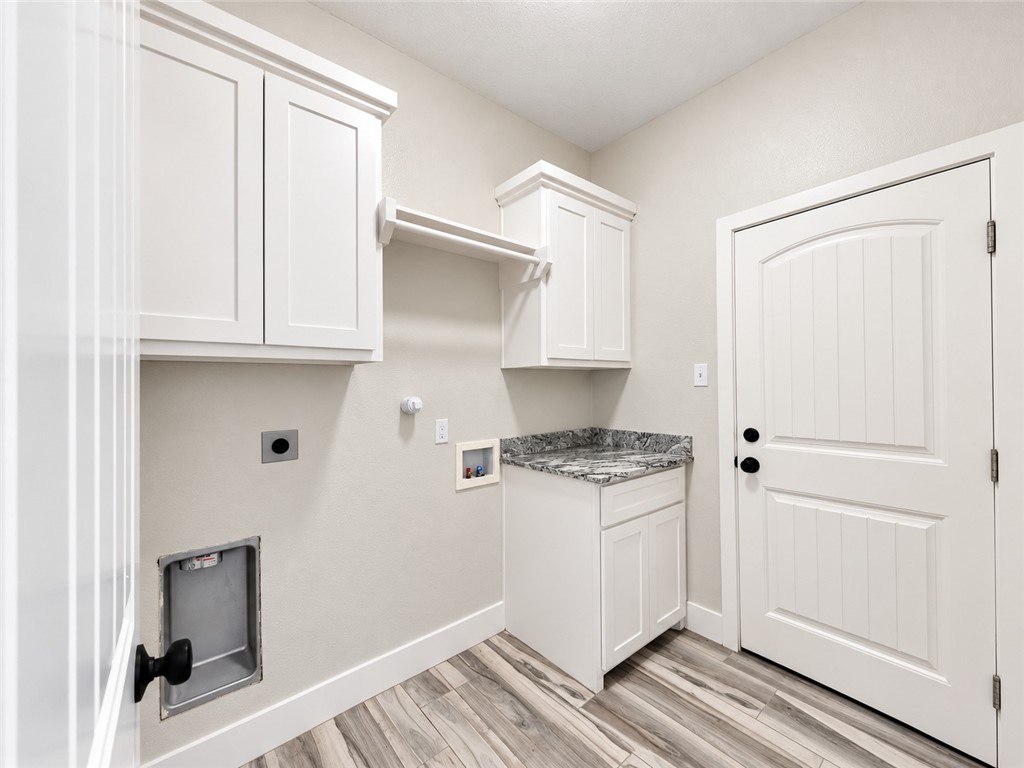 2717 Persimmon Street Corpus Christi TX 78415