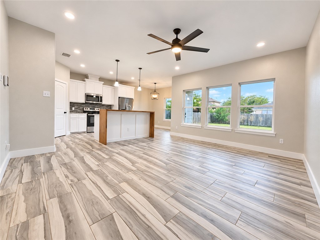 2717 Persimmon Street Corpus Christi TX 78415