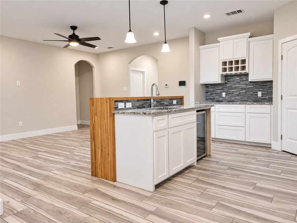 2717 Persimmon Street Corpus Christi TX 78415