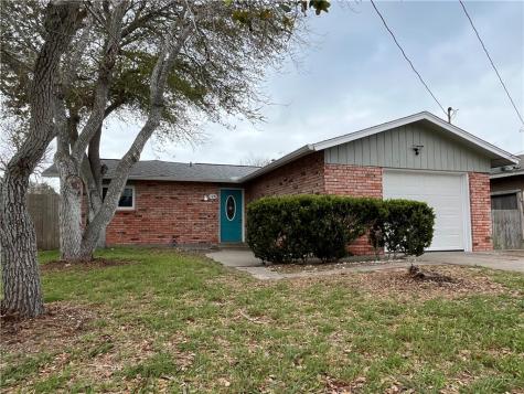 126 Dell Avenue Portland TX 78374