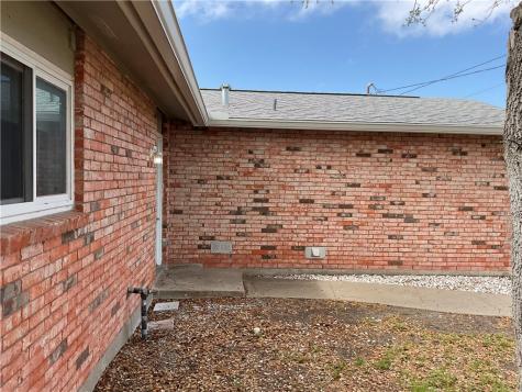 126 Dell Avenue Portland TX 78374