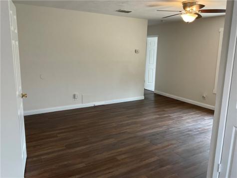 126 Dell Avenue Portland TX 78374