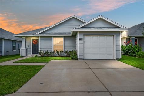 6733 Mikayla Street Corpus Christi TX 78413