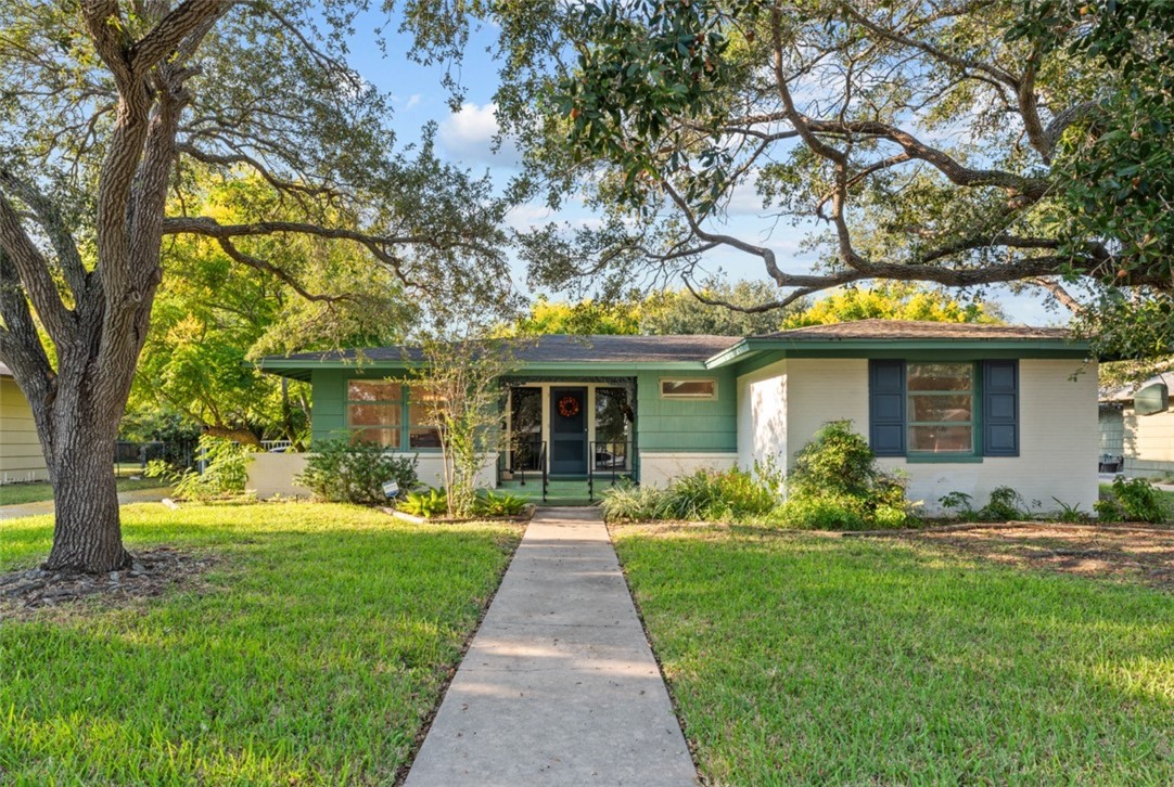 426 Pasadena Place Corpus Christi TX 78411
