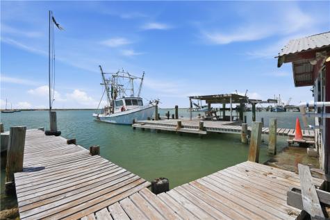 1358 Ocean Ingleside TX 78362