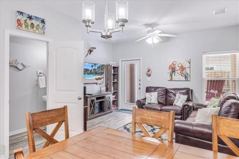 1813 S 11th Street 202 Port Aransas TX 78373