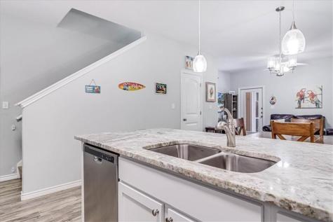 1813 S 11th Street 202 Port Aransas TX 78373