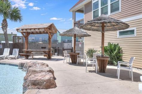 1813 S 11th Street 202 Port Aransas TX 78373