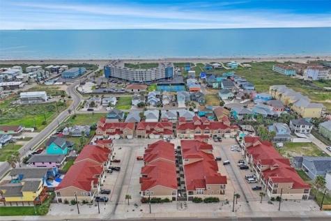 1813 S 11th Street 202 Port Aransas TX 78373