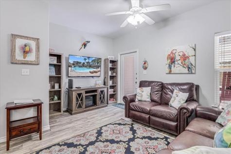 1813 S 11th Street 202 Port Aransas TX 78373