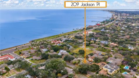 209 Jackson Place Corpus Christi TX 78411