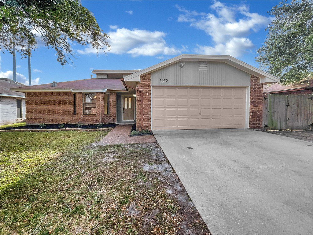 2933 Persimmon Street Corpus Christi TX 78415