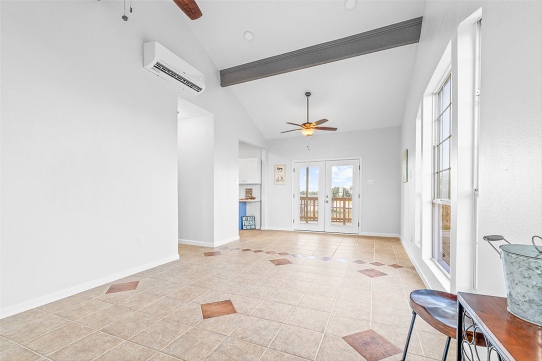 128 Saint Charles W Rockport TX 78382