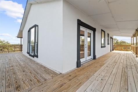 128 Saint Charles W Rockport TX 78382