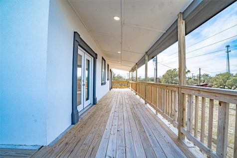 128 Saint Charles W Rockport TX 78382