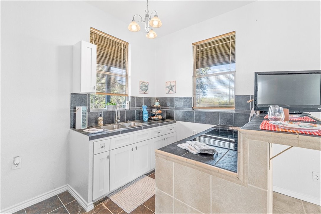 128 Saint Charles W Rockport TX 78382