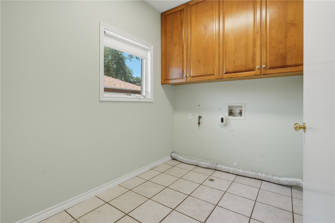 2513 Turkey Neck Circle Rockport TX 78382