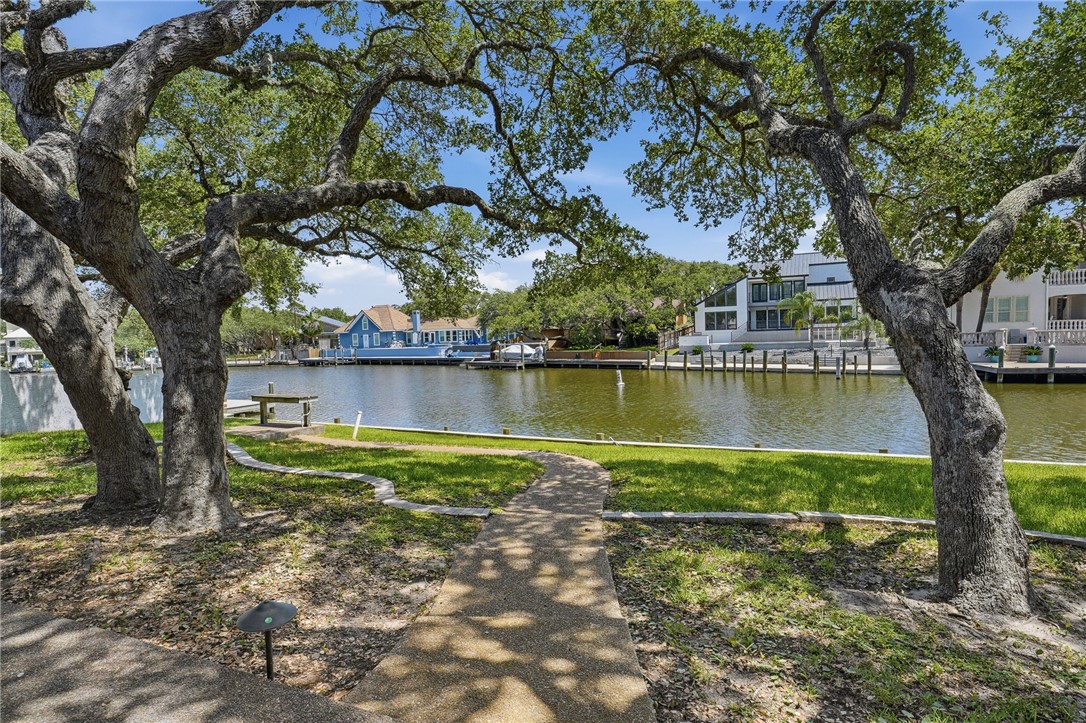 2513 Turkey Neck Circle Rockport TX 78382