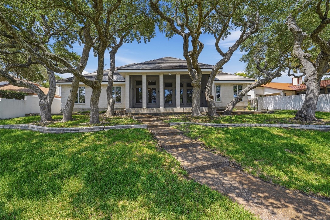 2513 Turkey Neck Circle Rockport TX 78382