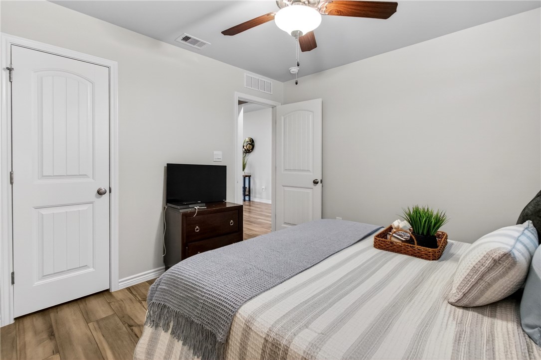 2702 Martell Street Corpus Christi TX 78415