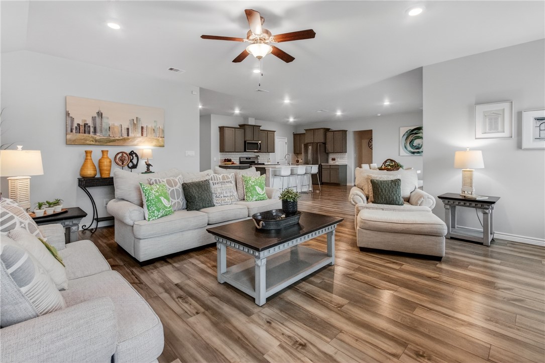 2702 Martell Street Corpus Christi TX 78415