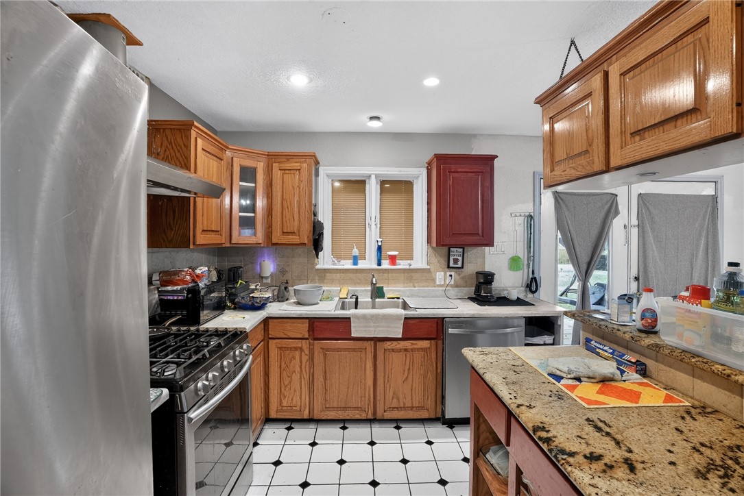 303 W 3rd Street Rockport TX 78382