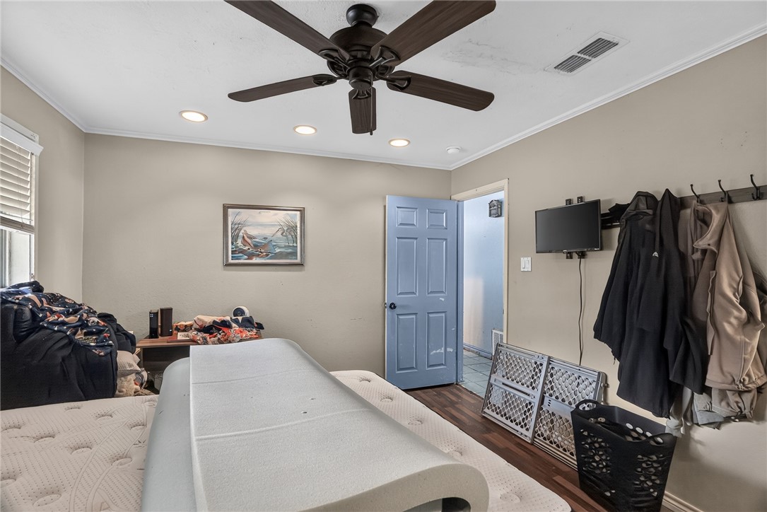 303 W 3rd Street Rockport TX 78382