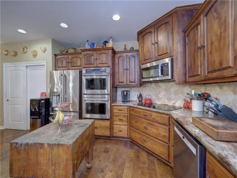 1320 W Highland Avenue Aransas Pass TX 78336