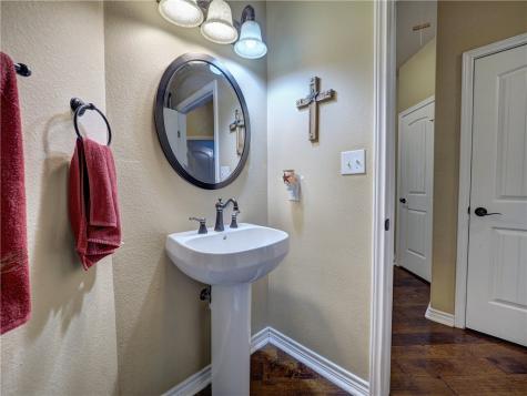 1320 W Highland Avenue Aransas Pass TX 78336