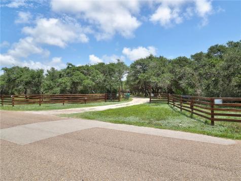 1320 W Highland Avenue Aransas Pass TX 78336