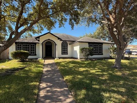 7001 Madiera Drive Corpus Christi TX 78414