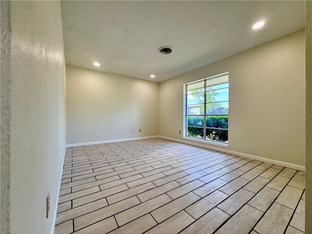 3909 Panama Corpus Christi TX 78415
