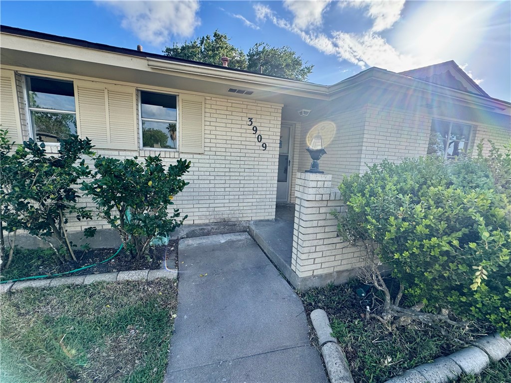 3909 Panama Corpus Christi TX 78415