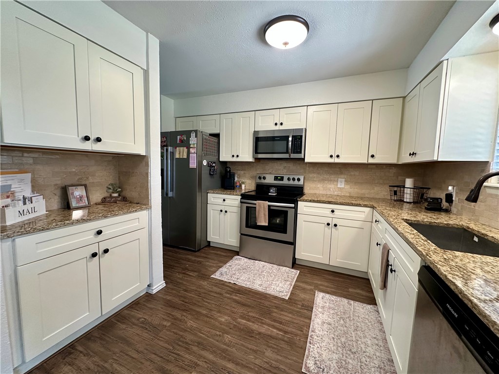 1213 Montreal Drive Corpus Christi TX 78418