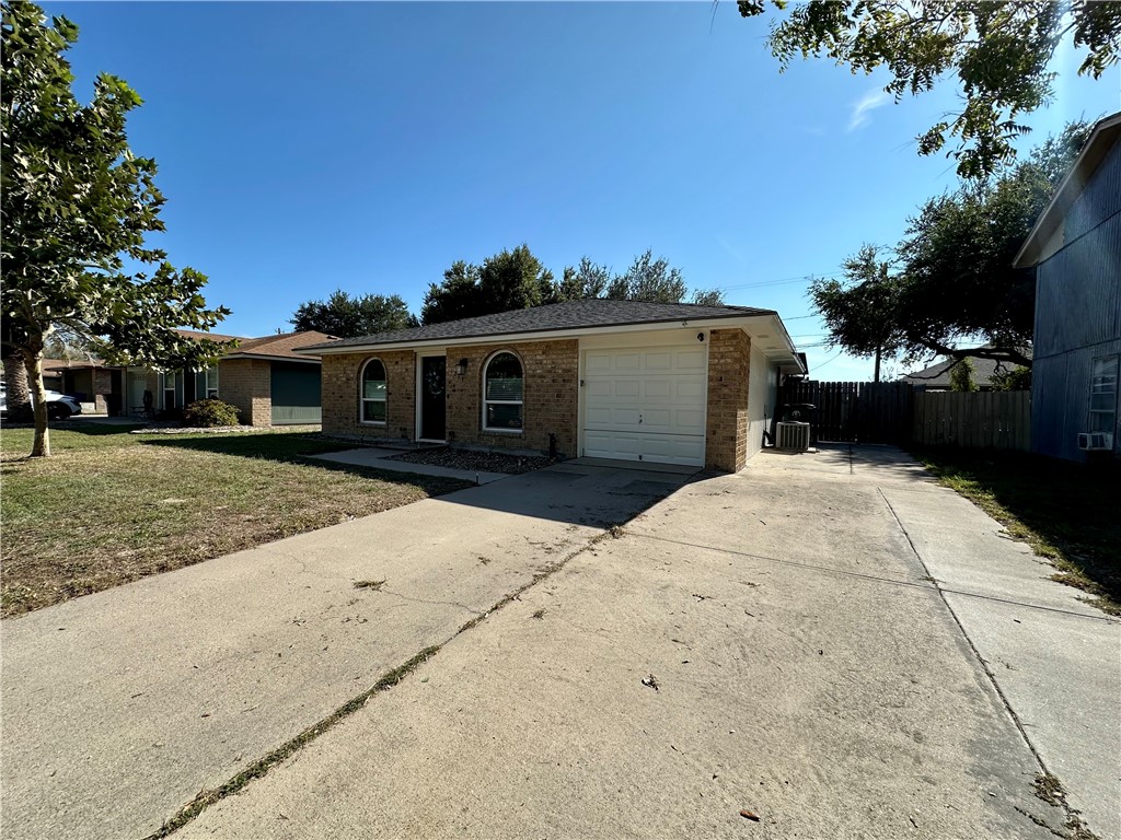 1213 Montreal Drive Corpus Christi TX 78418