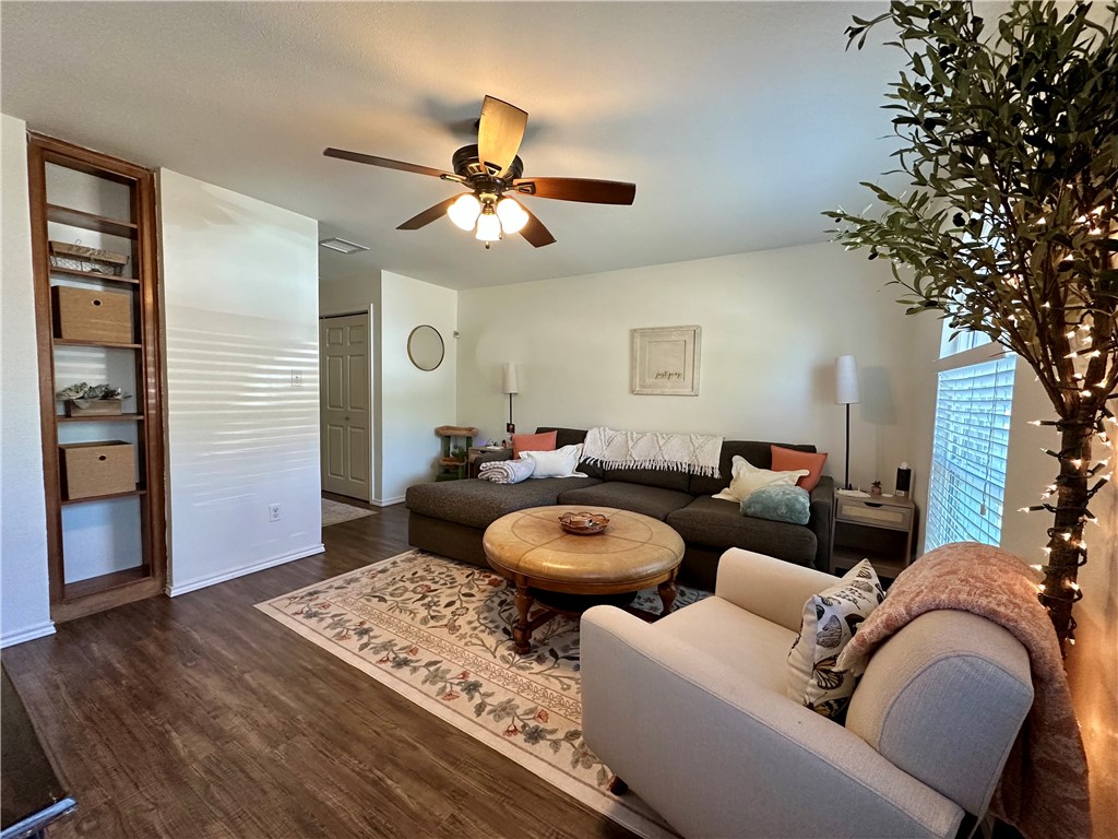 1213 Montreal Drive Corpus Christi TX 78418