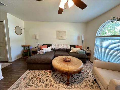 1213 Montreal Drive Corpus Christi TX 78418