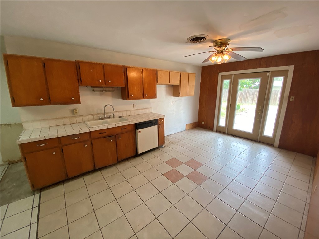 234 Caribbean Drive Corpus Christi TX 78418