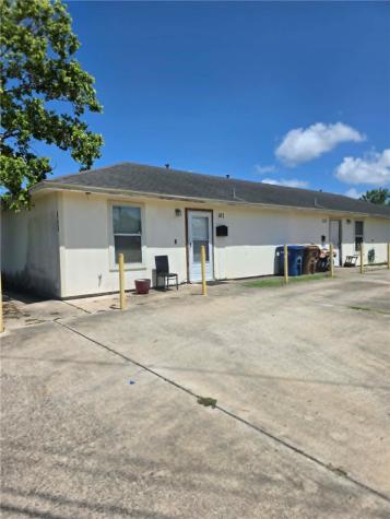 2851 Highland Avenue Corpus Christi TX 78405