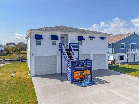 60 Magnolia Street Rockport TX 78382