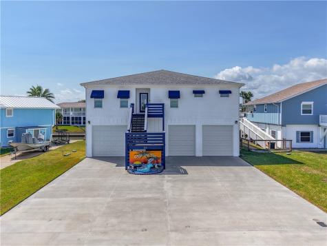 60 Magnolia Street Rockport TX 78382
