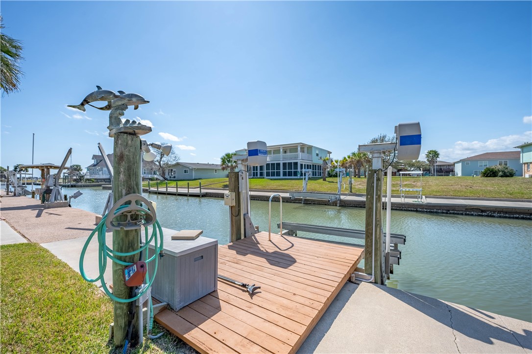 60 Magnolia Street Rockport TX 78382