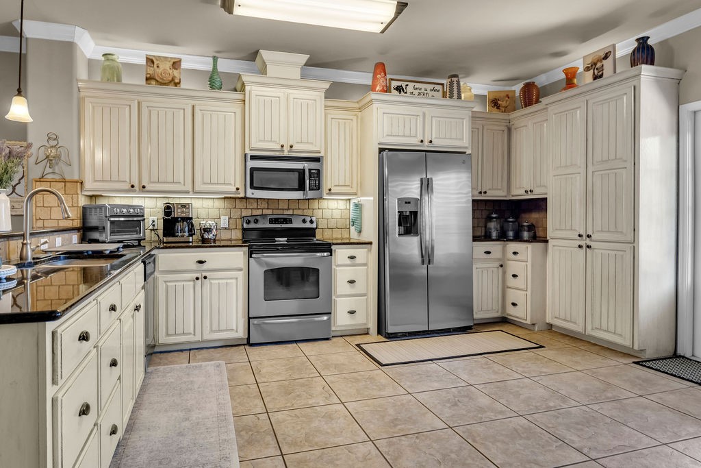 3730 Lake Hawkins Corpus Christi TX 78380